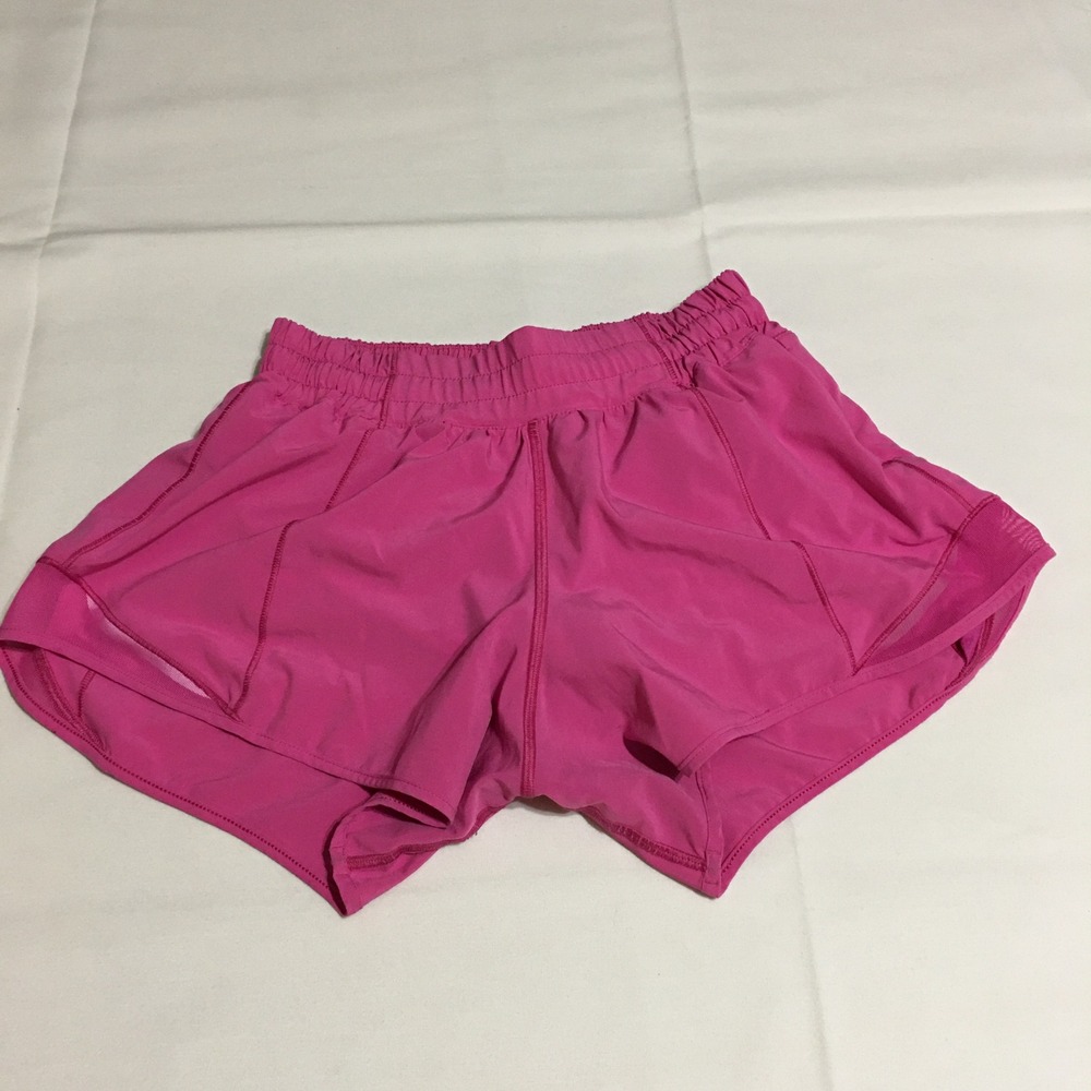 Lululemon Hotty Hot Low Rise Lined Shorts Women 4 Pink Running Athletic